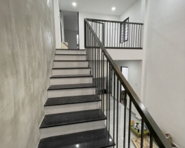 Những lưu ý cần biết khi tìm kiếm nhà thầu sửa chữa nhà tại Quận 12