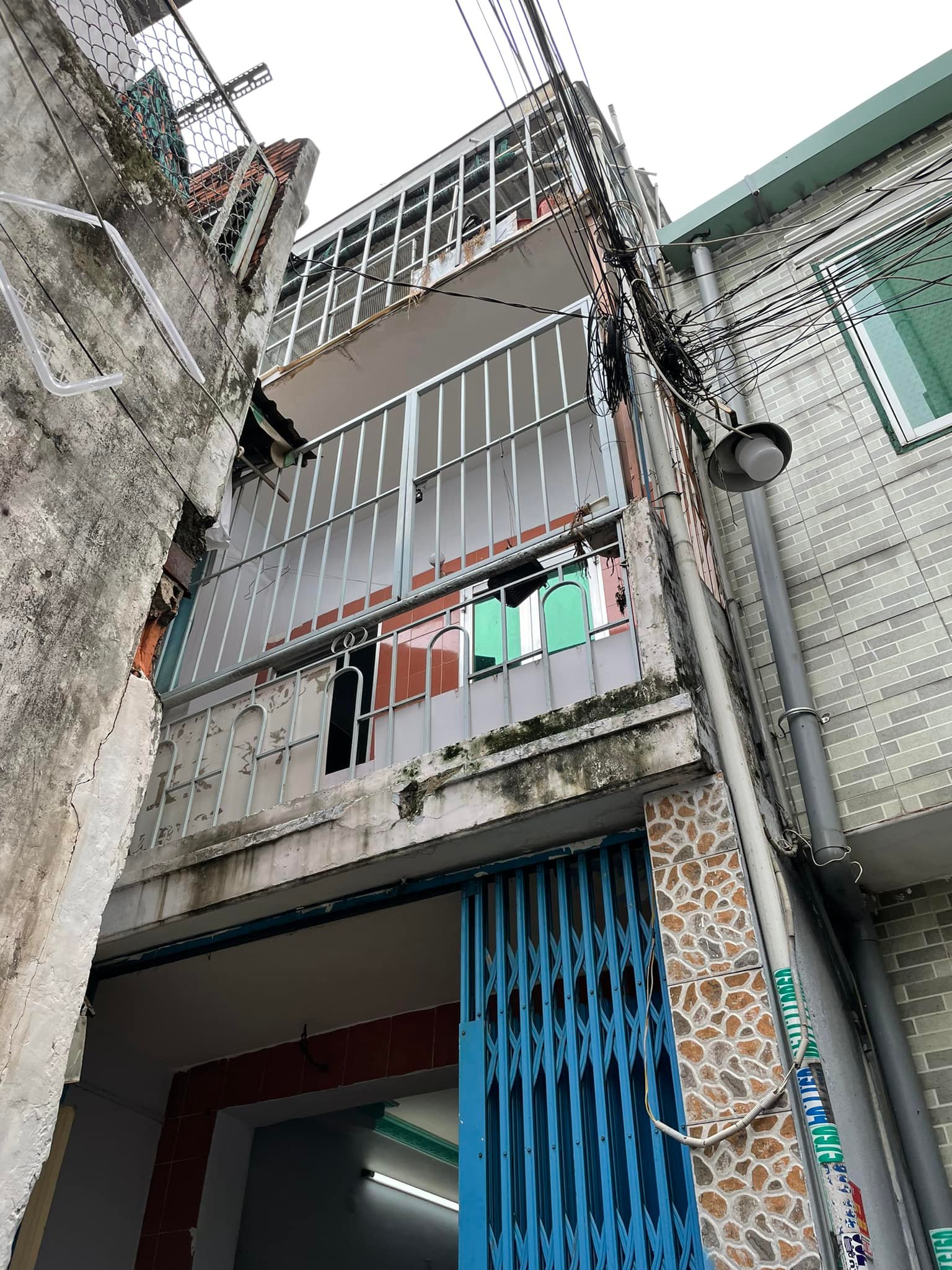 Sửa nhà hẻm nhỏ Q10