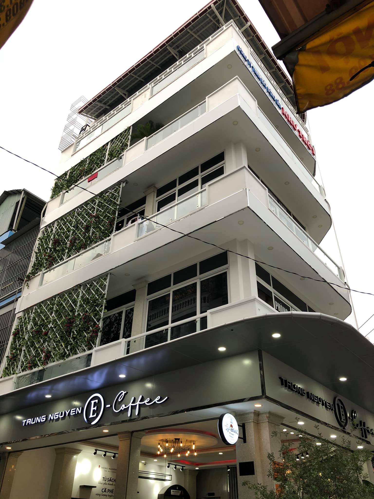 Cải tạo – tân trang mặt tiền Quận 1